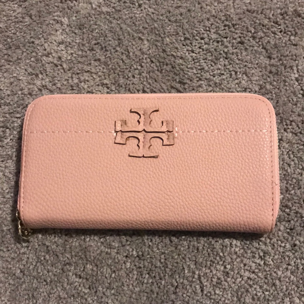 WOMENS TORY BURCH WALLET
